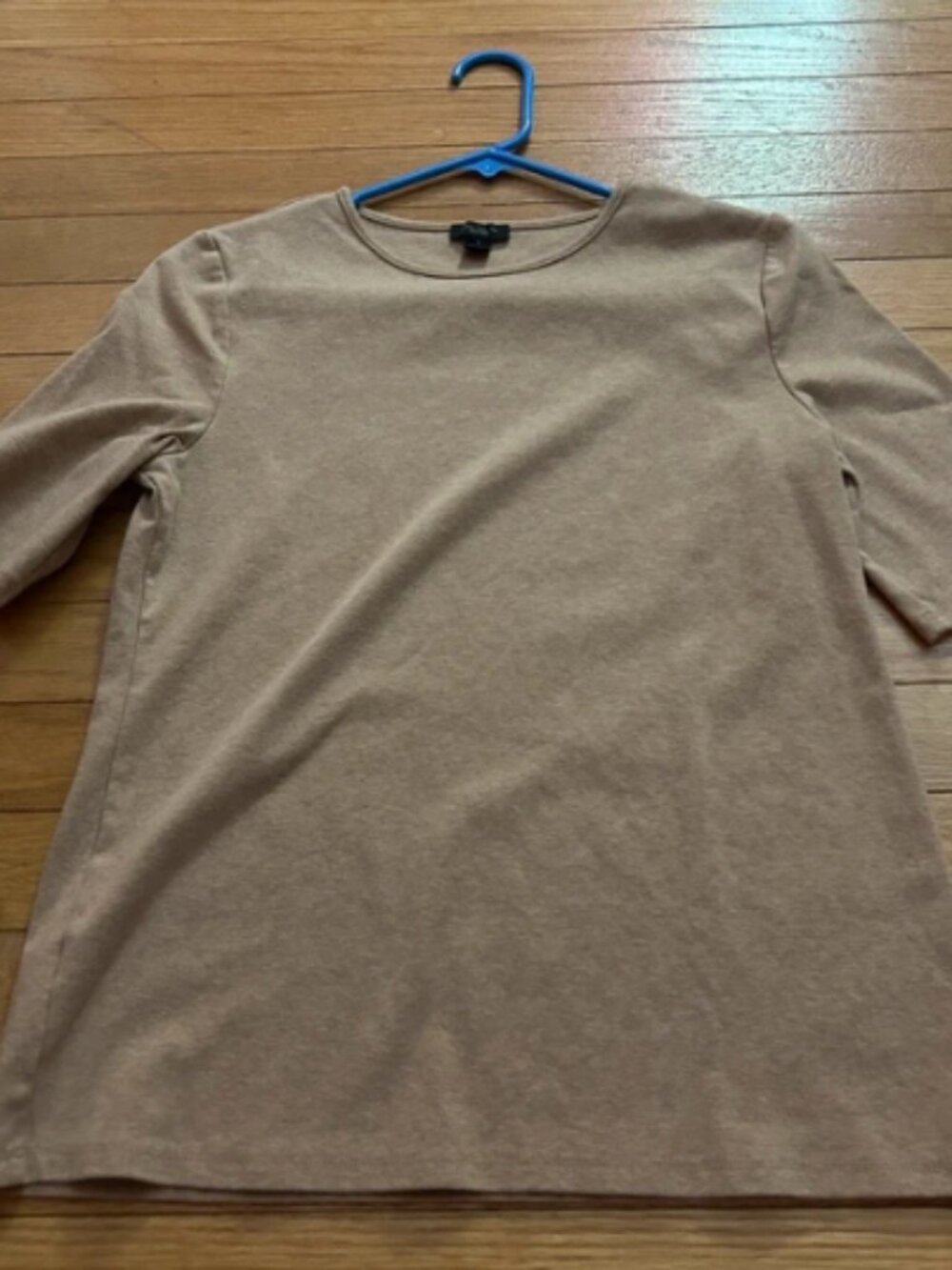 ANN TAYLOR minimalist light brown T-shirt